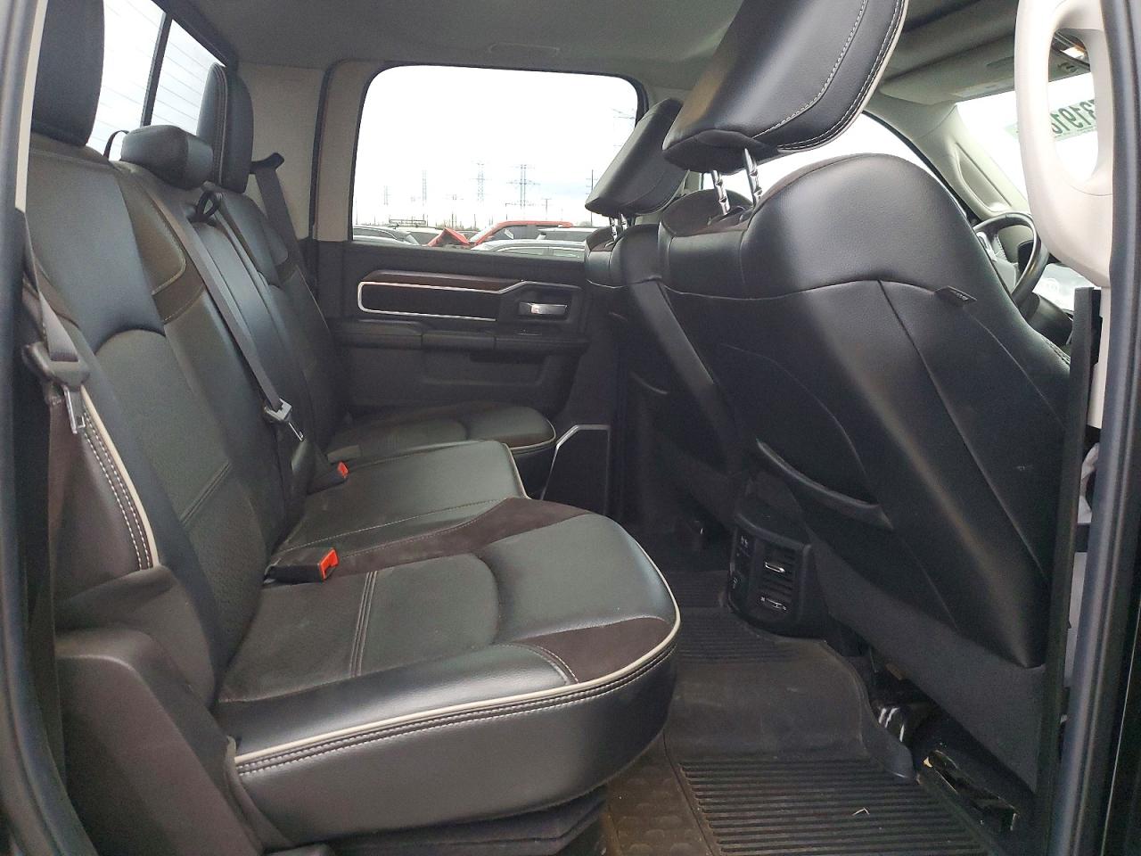 2024 Ram 2500 VIN 3C6UR5FJXRG134860 photo 10
