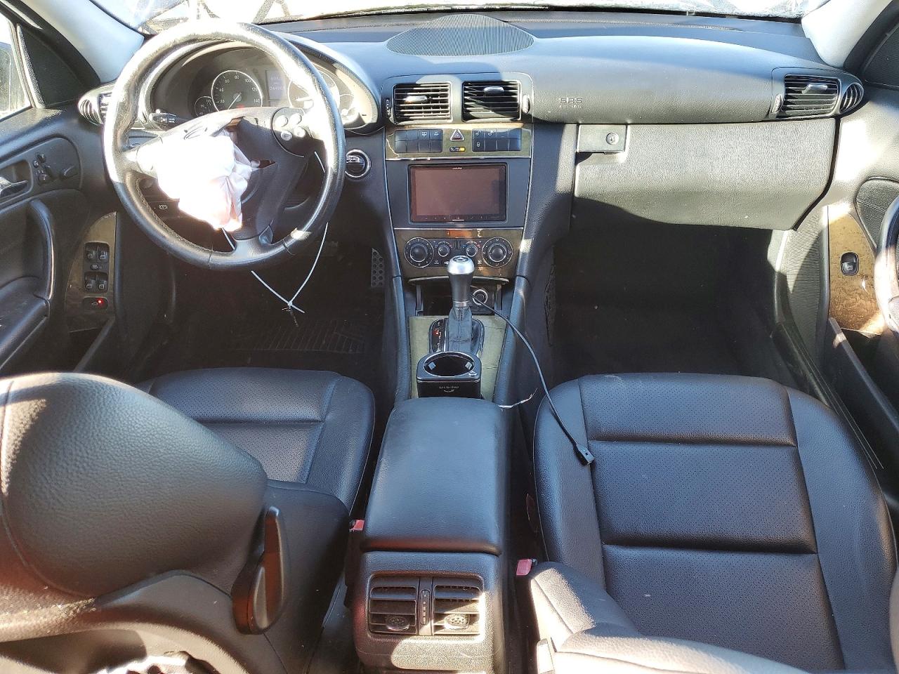 2007 Mercedes-Benz C class VIN WDBRF52HX7F935313 photo 8