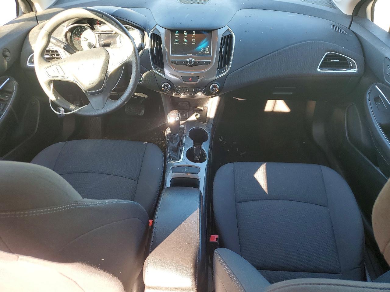 2018 Chev Cruze VIN 1G1BE5SM2J7226470 photo 8