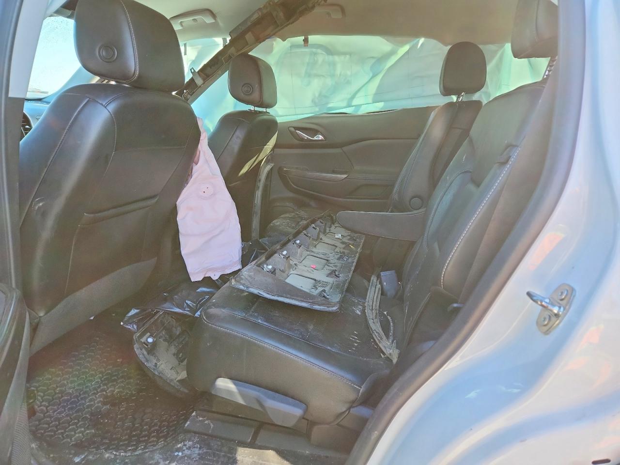 2023 GMC Acadia VIN 1GKKNUL46PZ222388 photo 11
