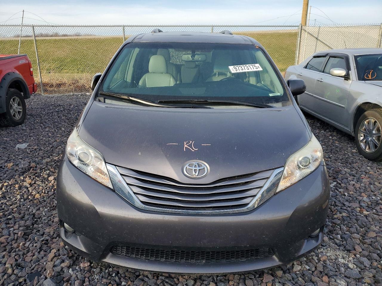 2015 Toyota All models VIN 5TDYK3DC7FS680021 photo 5