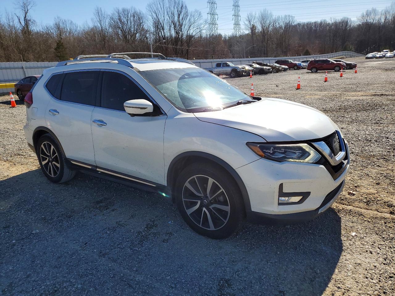 2017 Nissan Rogue VIN JN8AT2MT1HW391359 photo 4