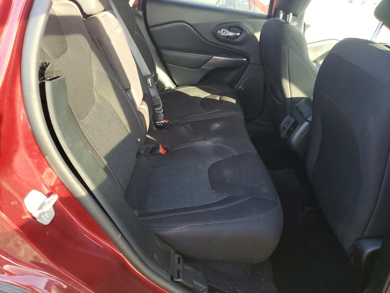 2019 Jeep Grand cher VIN 1C4PJMCBXKD137264 photo 10