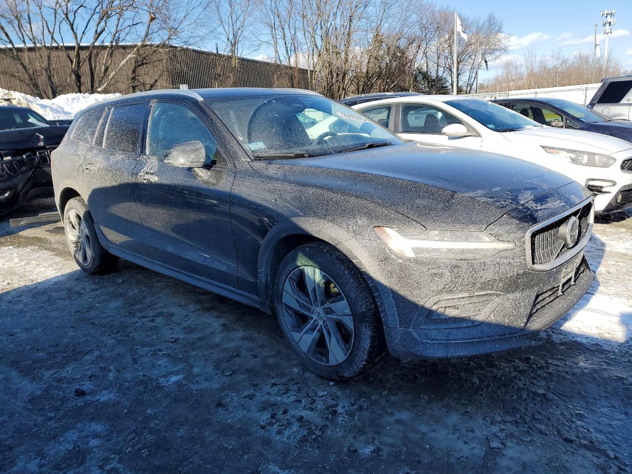 2023 Volvo V60 VIN YV4L12WZ8P2111760 photo 4
