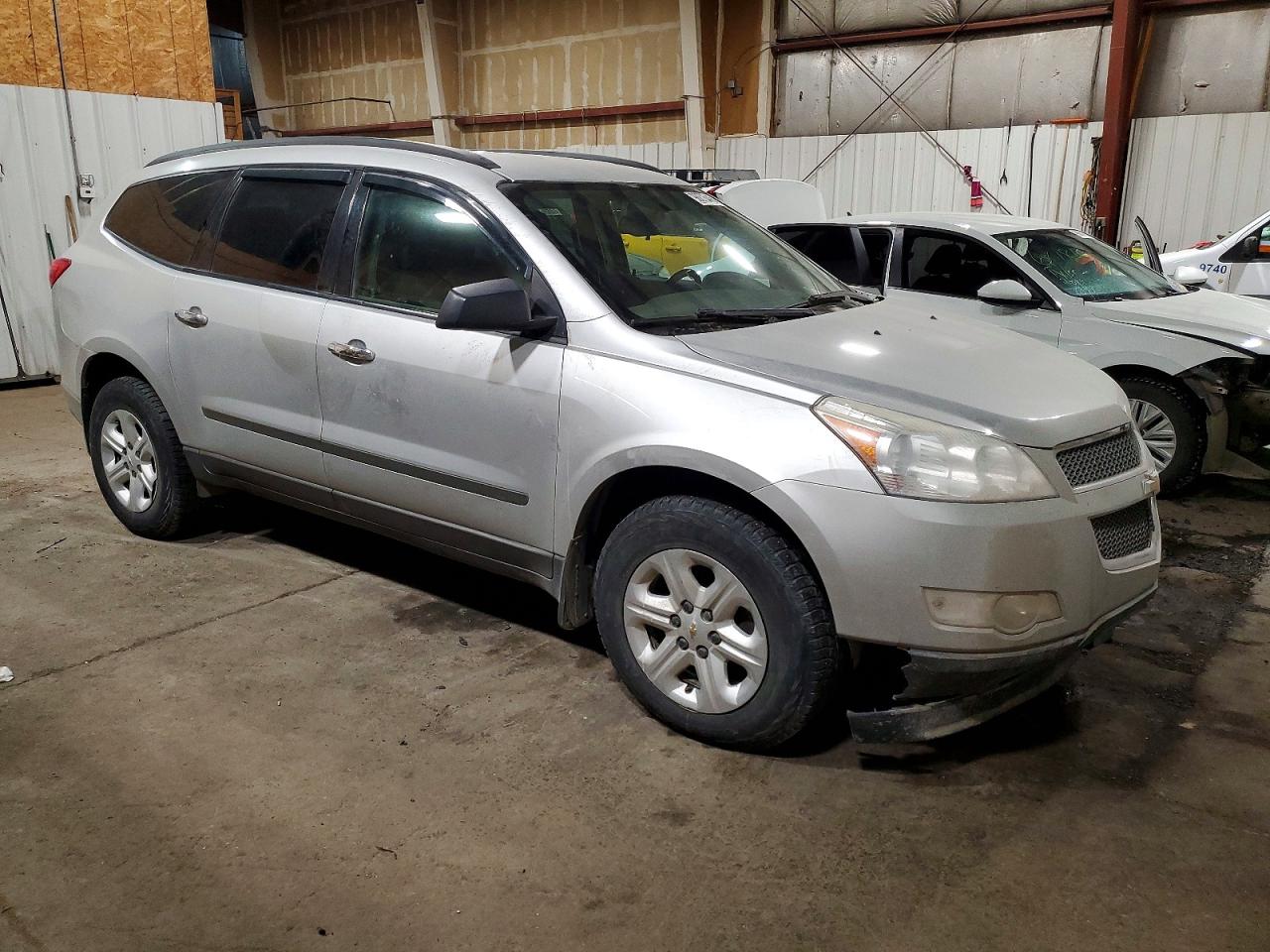 2011 Chev Traverse VIN 1GNKVFEDXBJ303588 photo 4