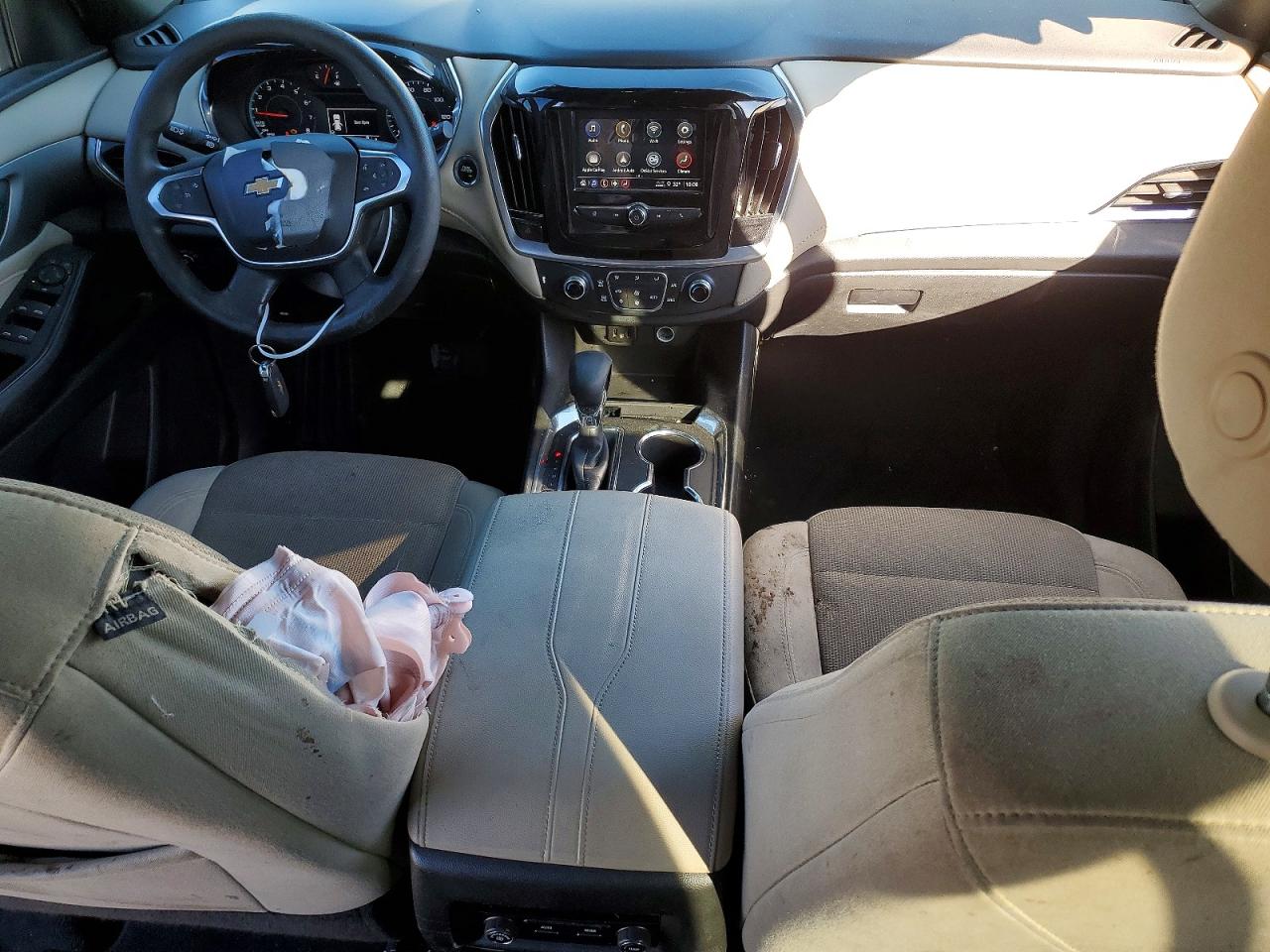 2022 Chevrolet Traverse VIN 1GNERFKW5NJ155376 photo 8