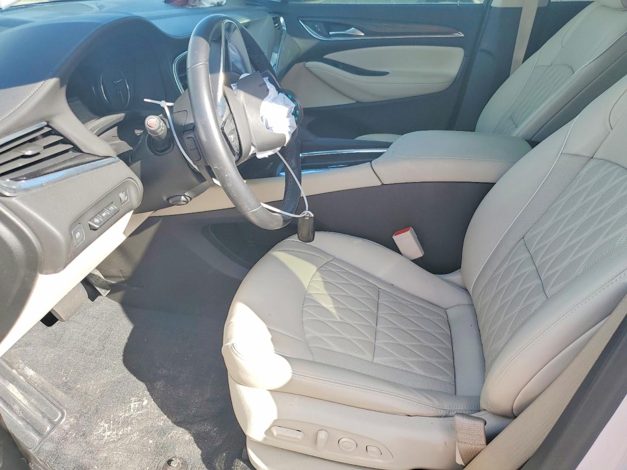 2023 Buick Enclave VIN 5GAERDKW3PJ135127 photo 7