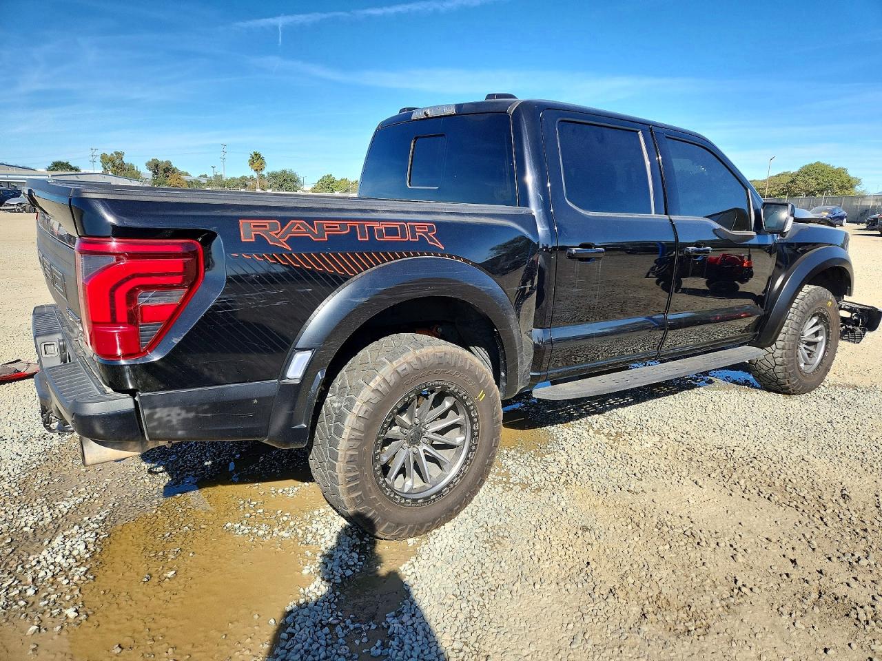 2024 Ford F150 VIN 1FTFW1RG2RFA73265 photo 3