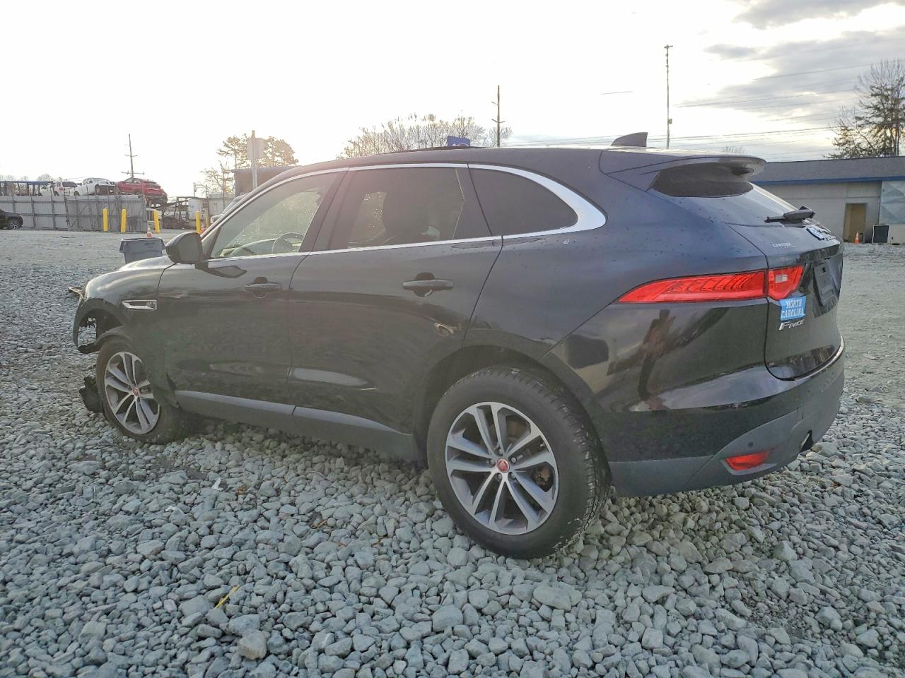 2020 Jaguar F-pace VIN SADCJ2FX3LA625036 photo 2