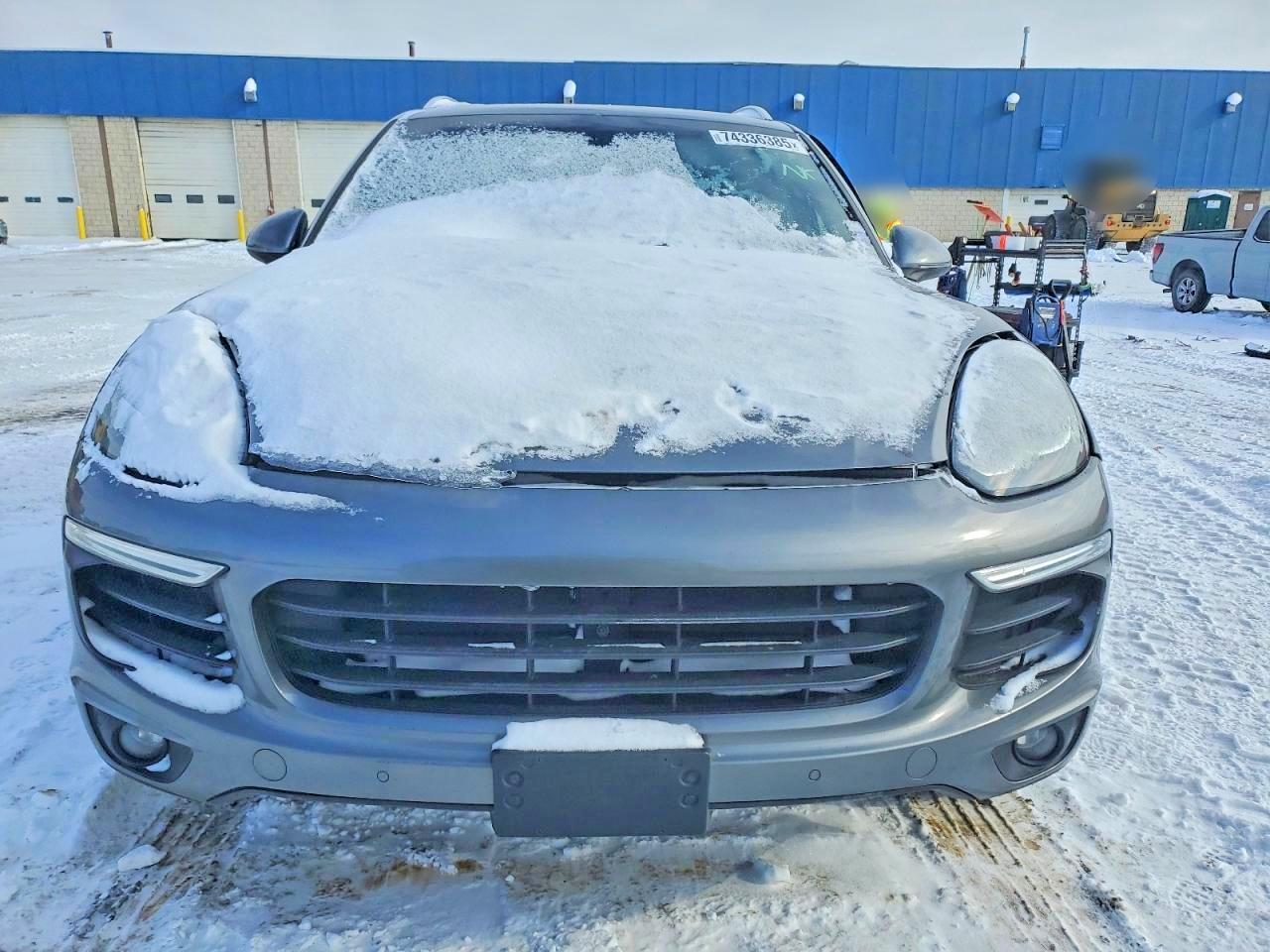 2017 Porsche Cayenne VIN WP1AE2A29HLA74933 photo 5