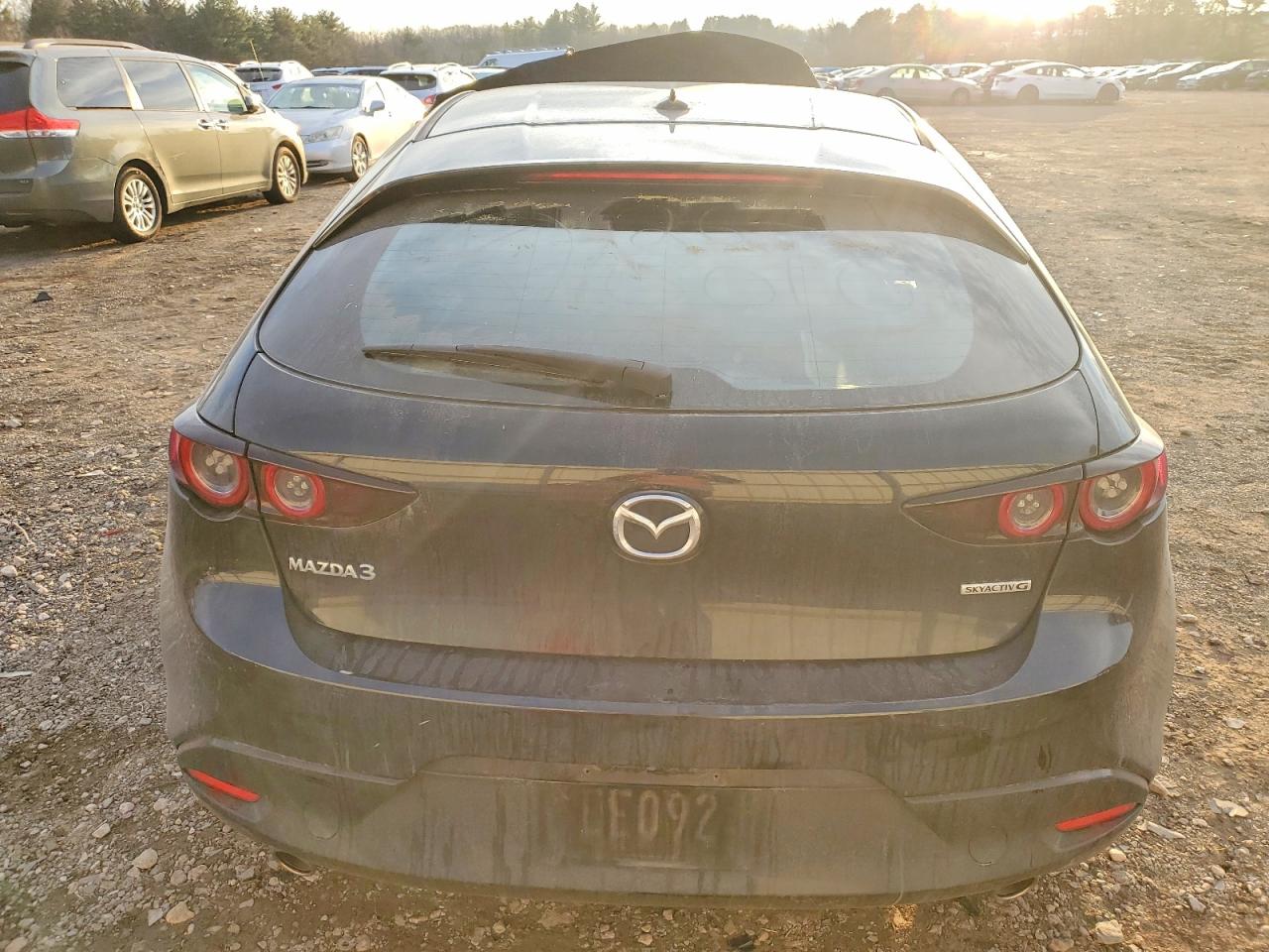 2019 Mazda 3 VIN JM1BPAMM3K1118600 photo 6
