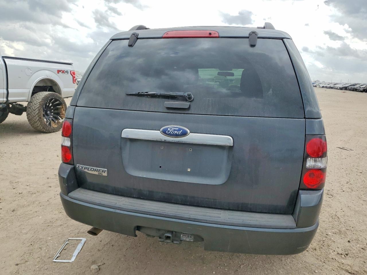 2009 Ford Explorer VIN 1FMEU63E29UA21017 photo 6