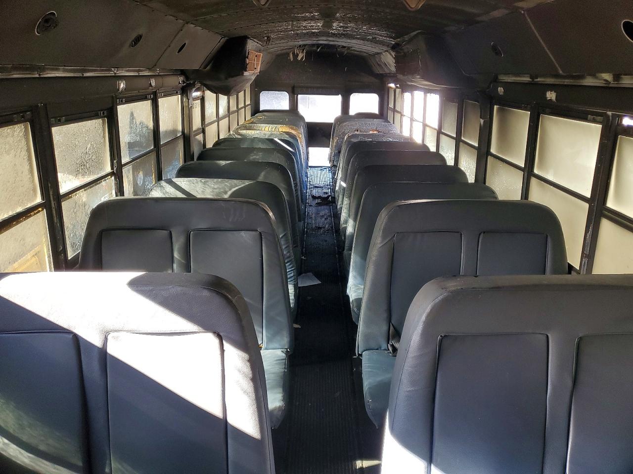 2002 FREIGHTLINER All models VIN 4UZAAXAK32CK41333 photo 6