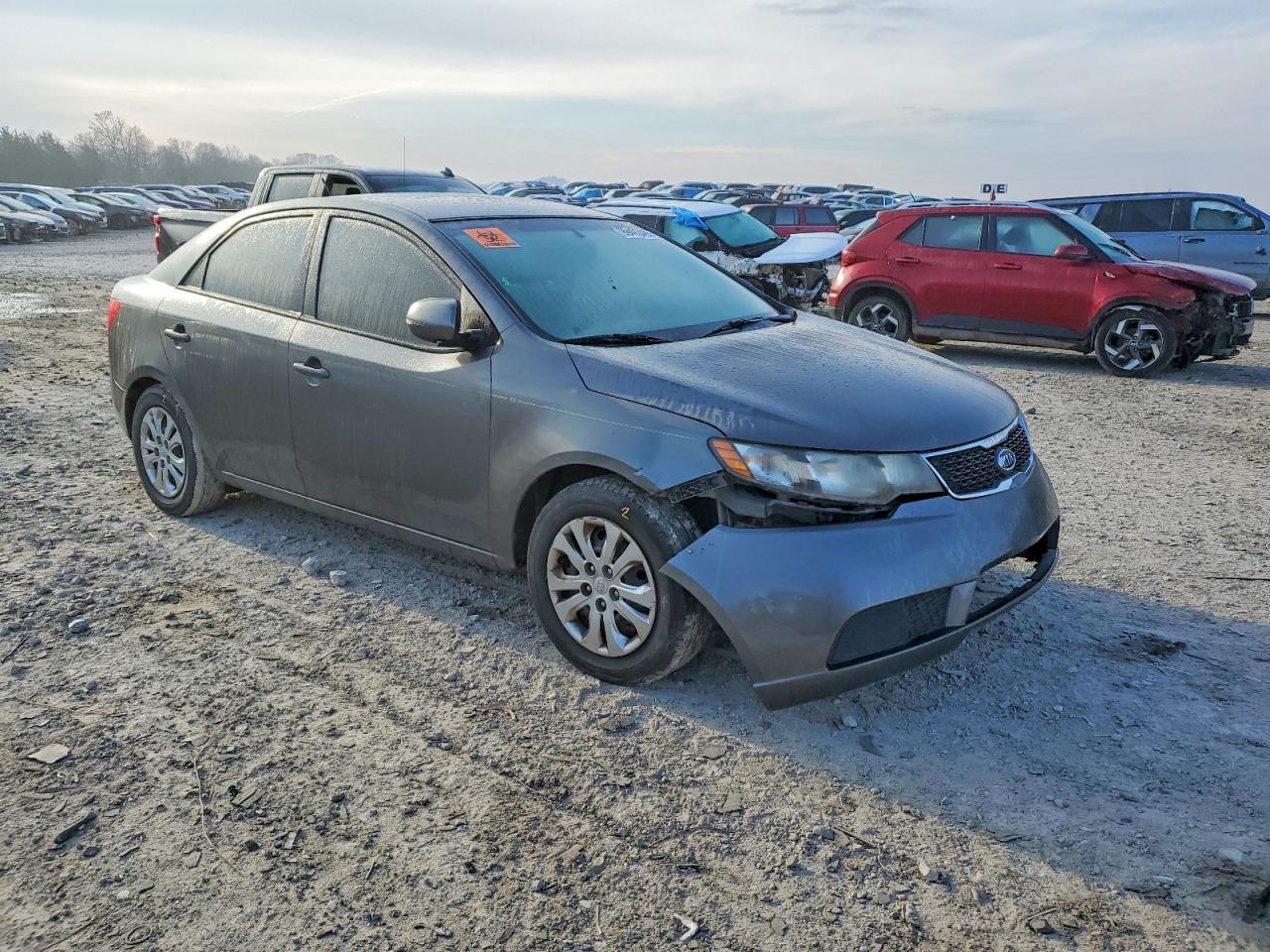 2013 Kia Forte VIN KNAFU4A29D5731926 photo 4