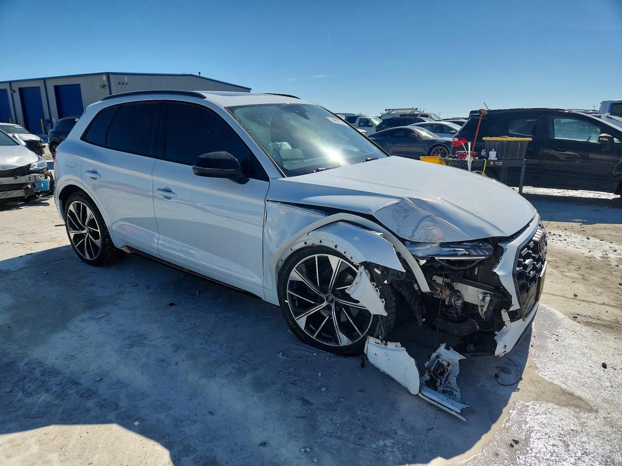2023 Audi Sq5 VIN WA1C4AFY4P2037288 photo 4