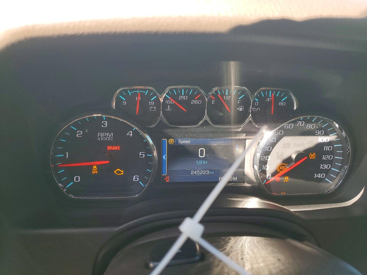 2015 Chevrolet Suburban VIN 1GNSCKKC7FR274701 photo 9