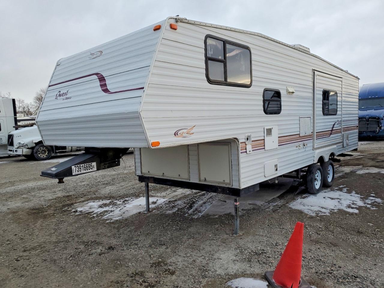 2001 JAYCO 5th wheel VIN 1UJCJ02N815DB0516 photo 2