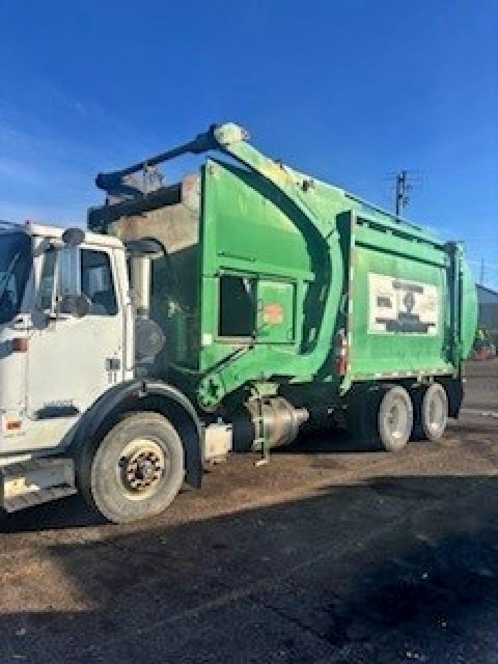 2008 AUTOCAR Xpeditor w VIN 5VCDC6JF78H206320 photo 3