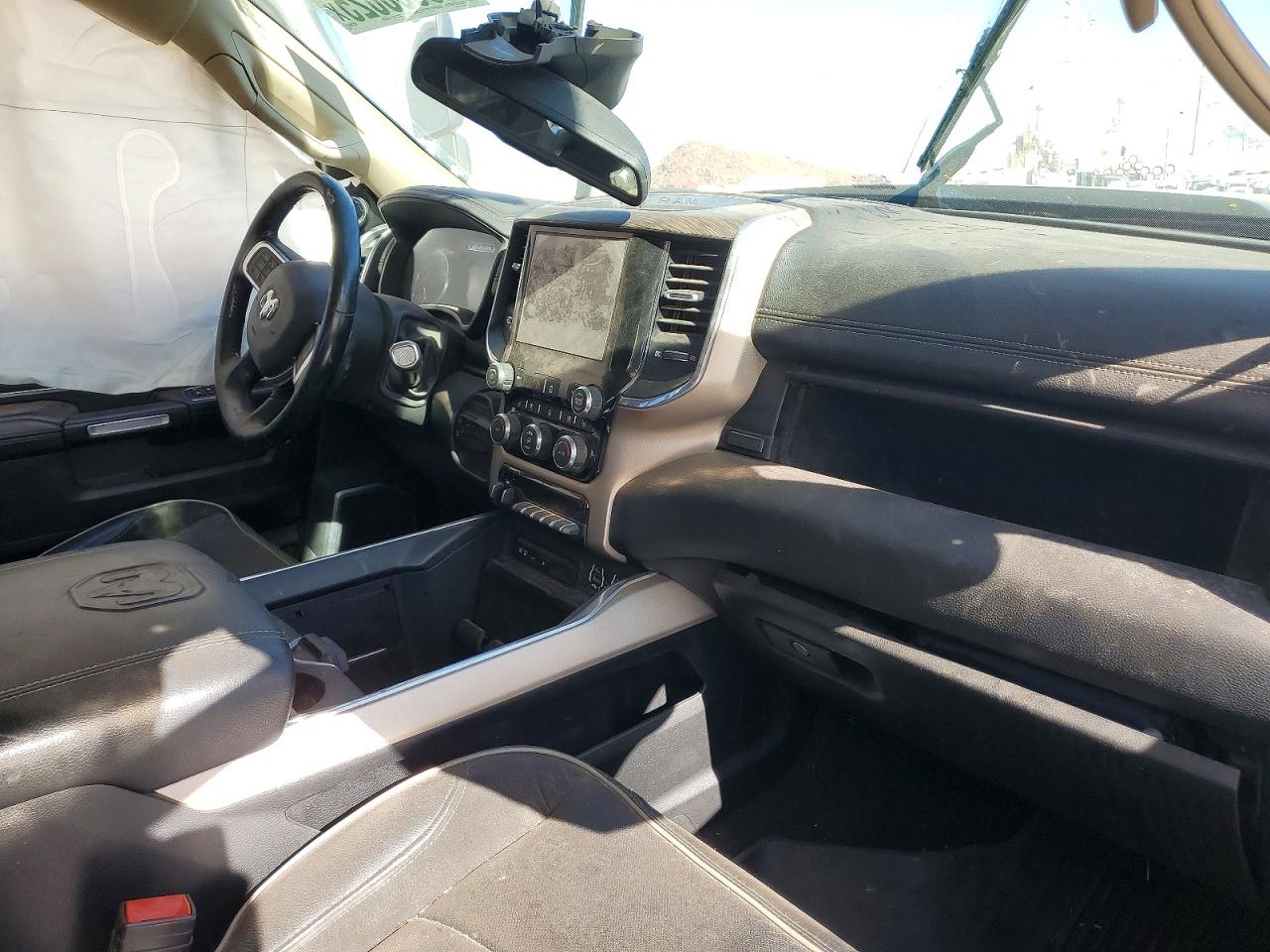 2019 Ram 3500 VIN 3C63RRJL6KG592283 photo 5
