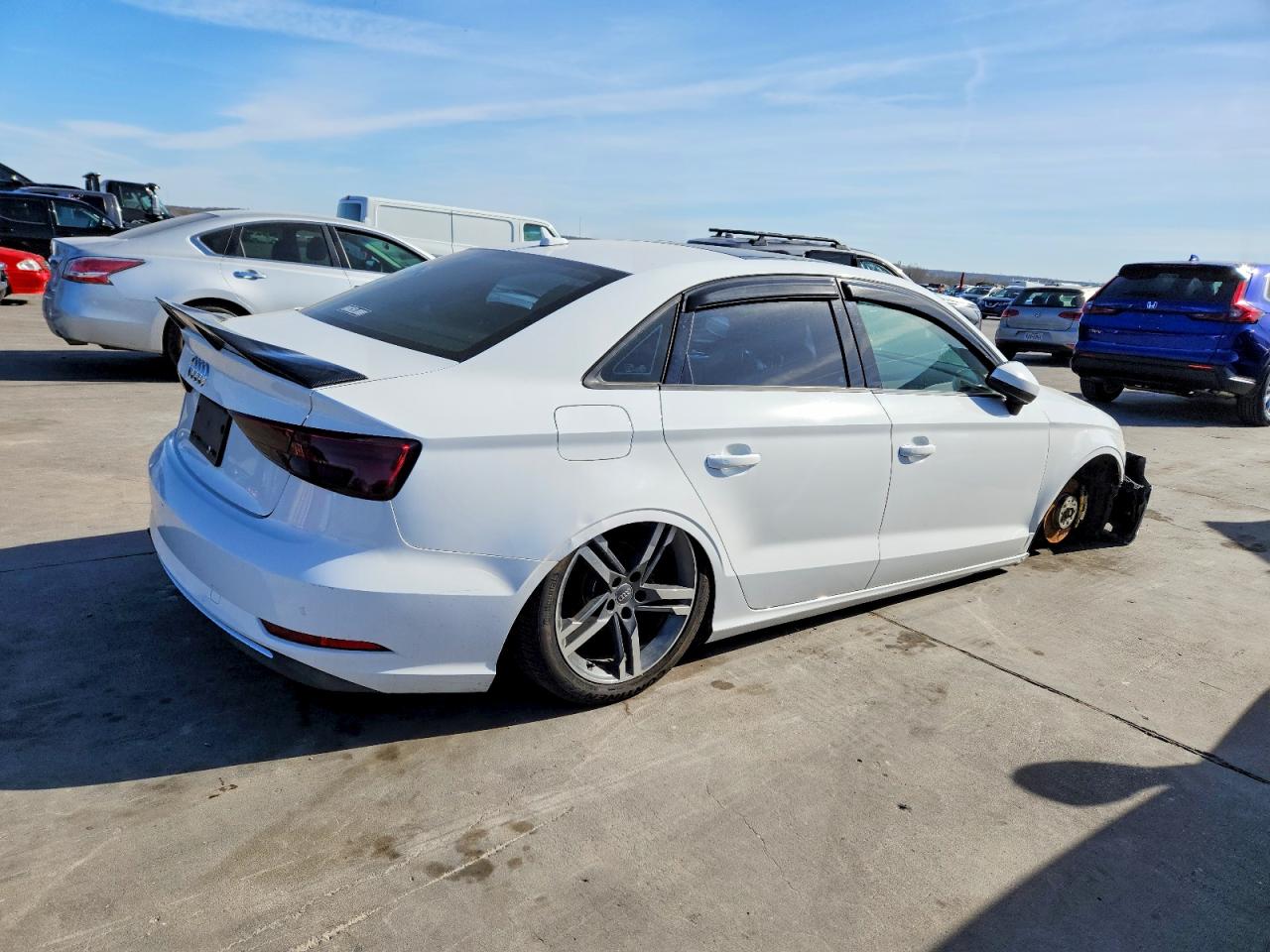 2018 Audi A3 VIN WAUAUGFF0J1031237 photo 3