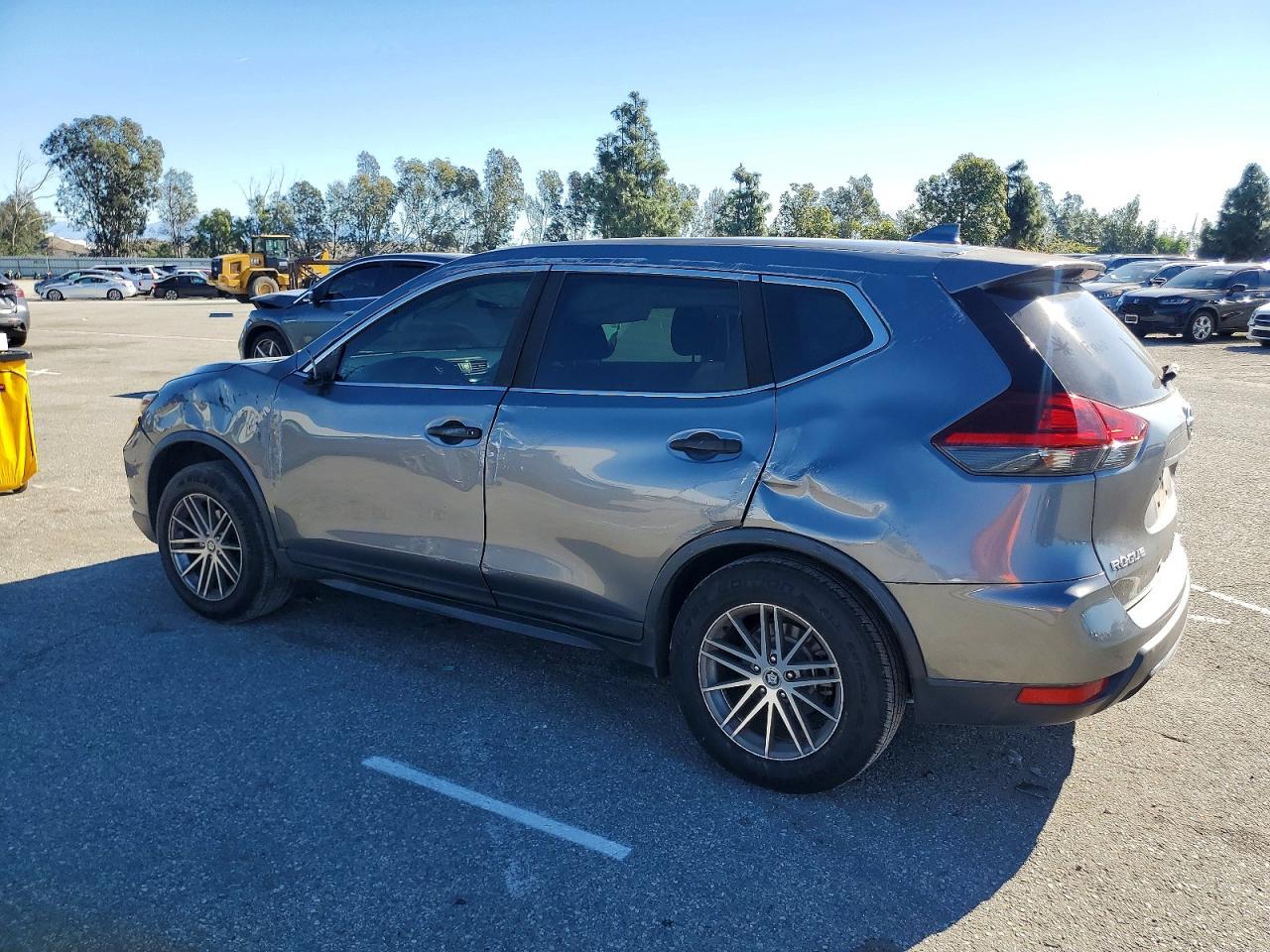 2020 NISS Rogue VIN JN8AT2MT6LW043128 photo 2