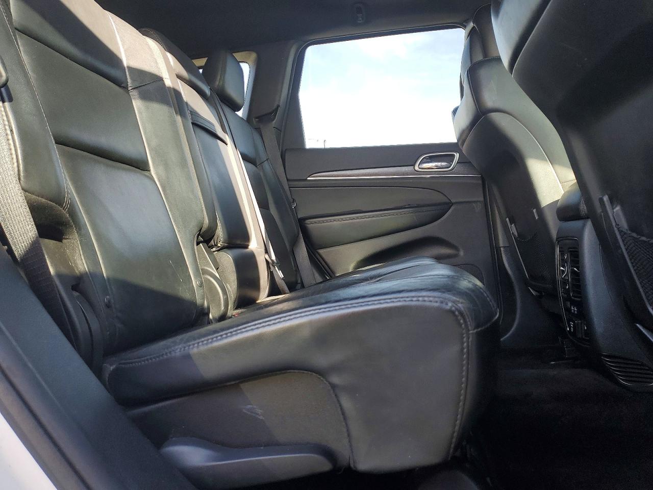 2018 Jeep Grand cher VIN 1C4RJFBM3JC440317 photo 11