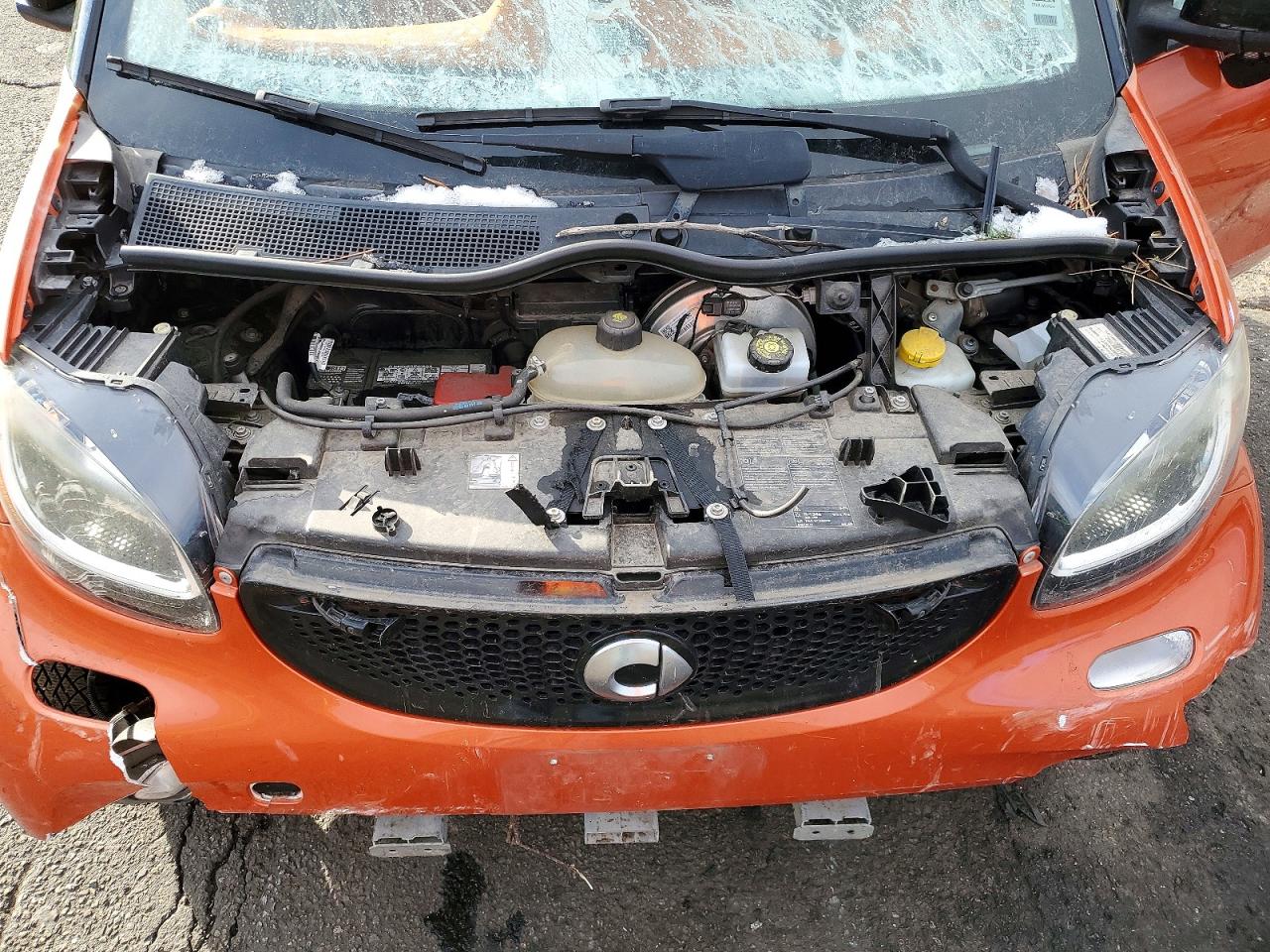 2016 SMART Fortwo VIN WMEFJ5DA1GK068671 photo 11