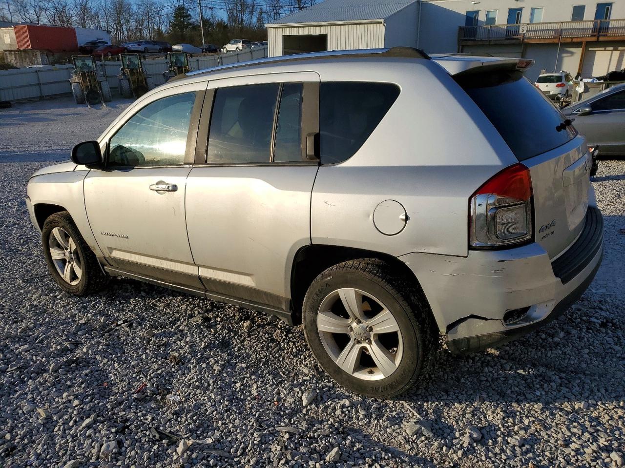 2012 Jeep Compass VIN 1C4NJDBB7CD562399 photo 2