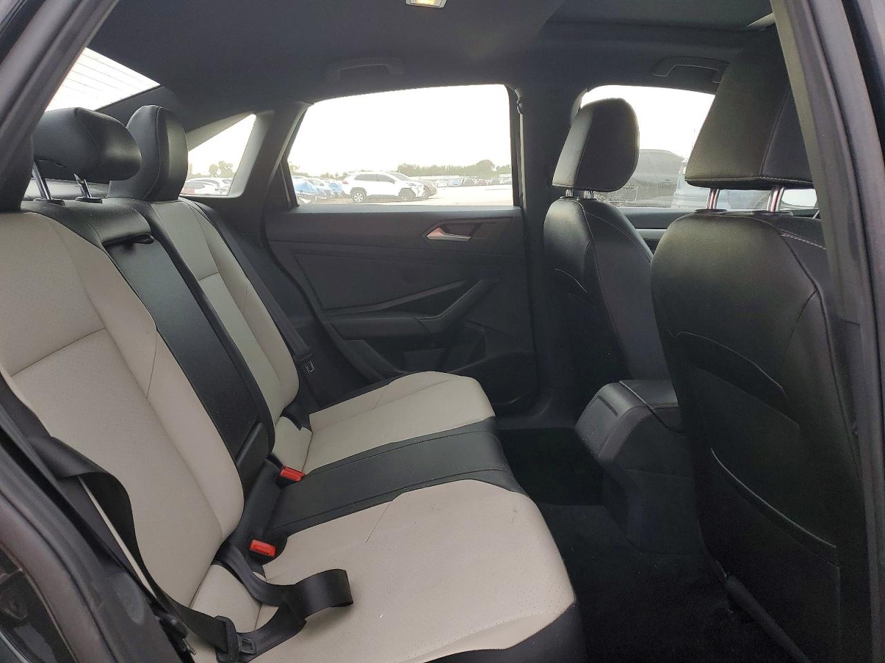 2021 Volkswagen Jetta VIN 3VWC57BU2MM071028 photo 10