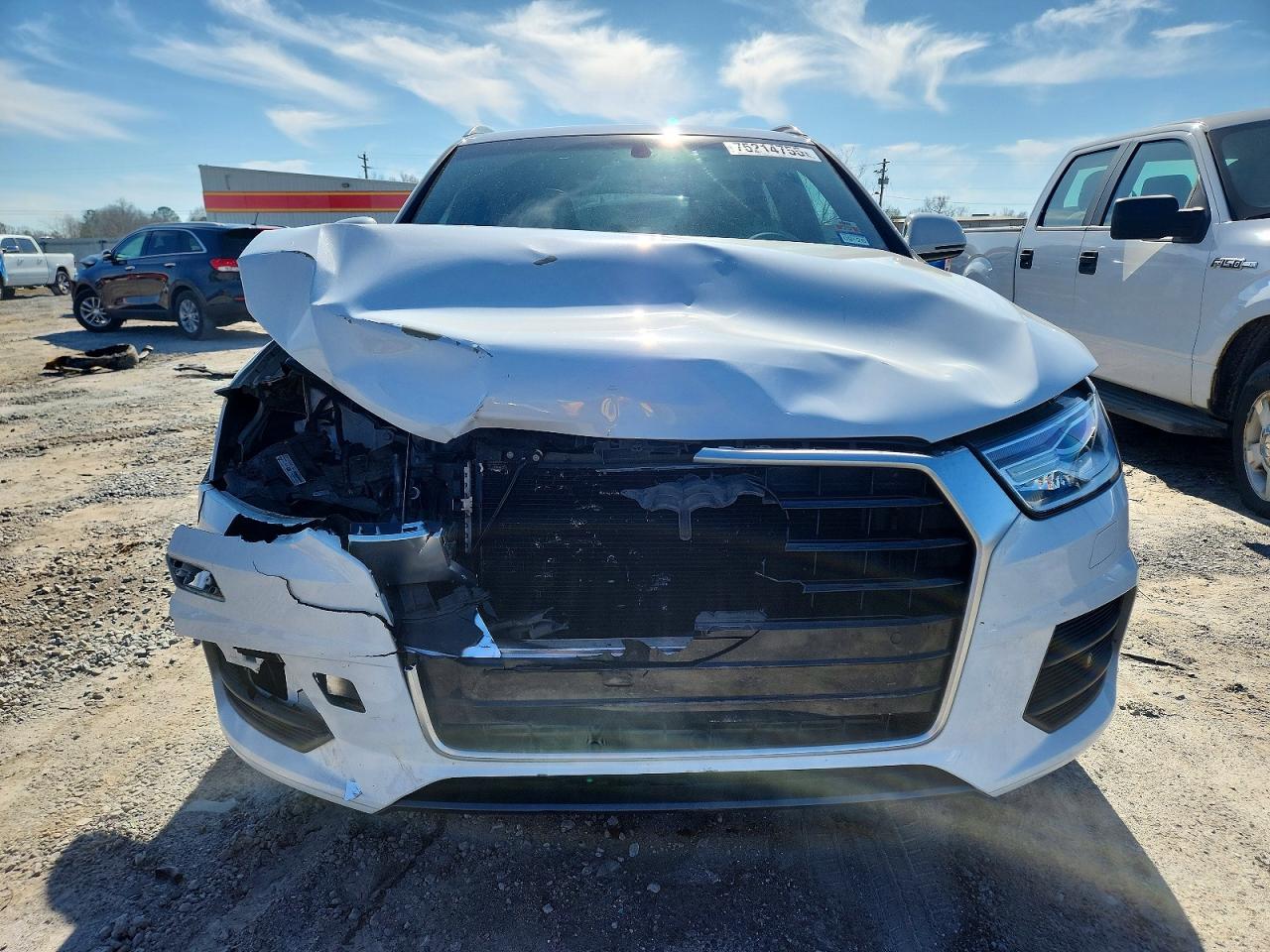 2017 Audi Q3 VIN WA1HCCFS3HR013847 photo 5