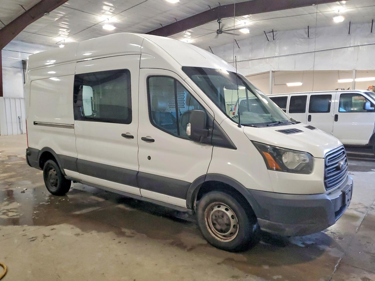 2016 Ford All models VIN 1FTYR2XG9GKA36128 photo 4