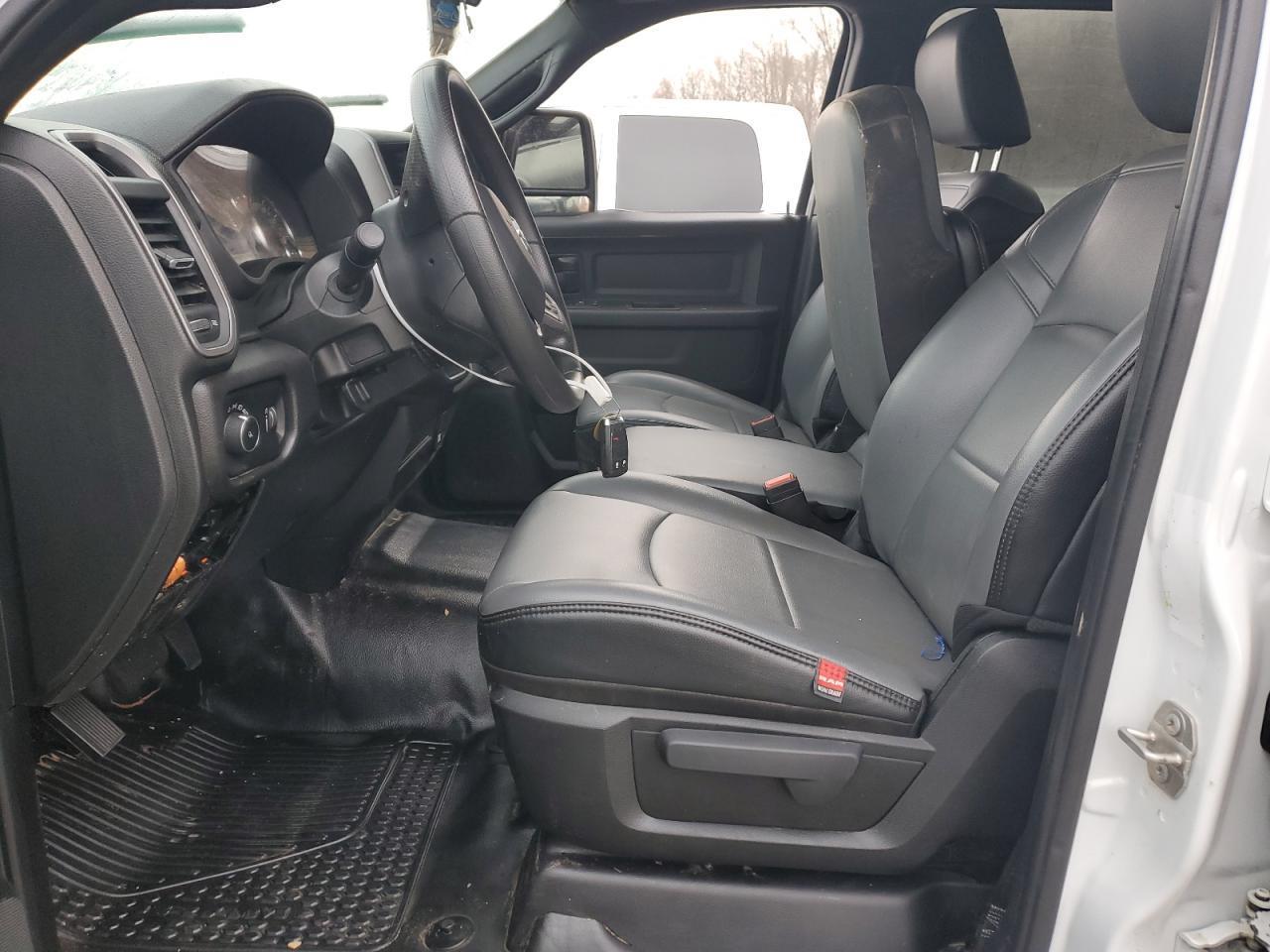 2024 Ram 3500 VIN 3C63R3GJ4RG242521 photo 7