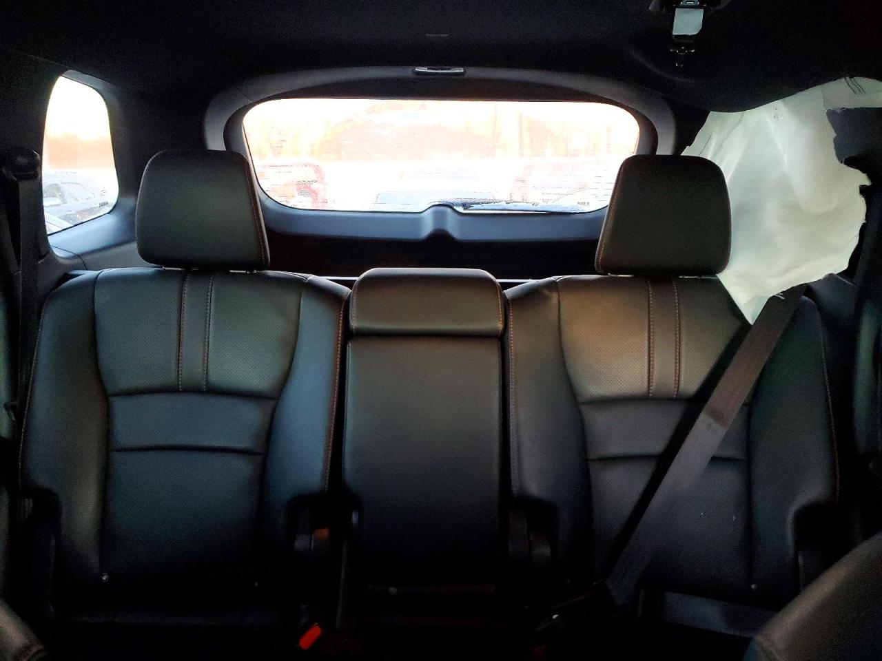 2023 Honda Passport VIN 5FNYF8H66PB002467 photo 10