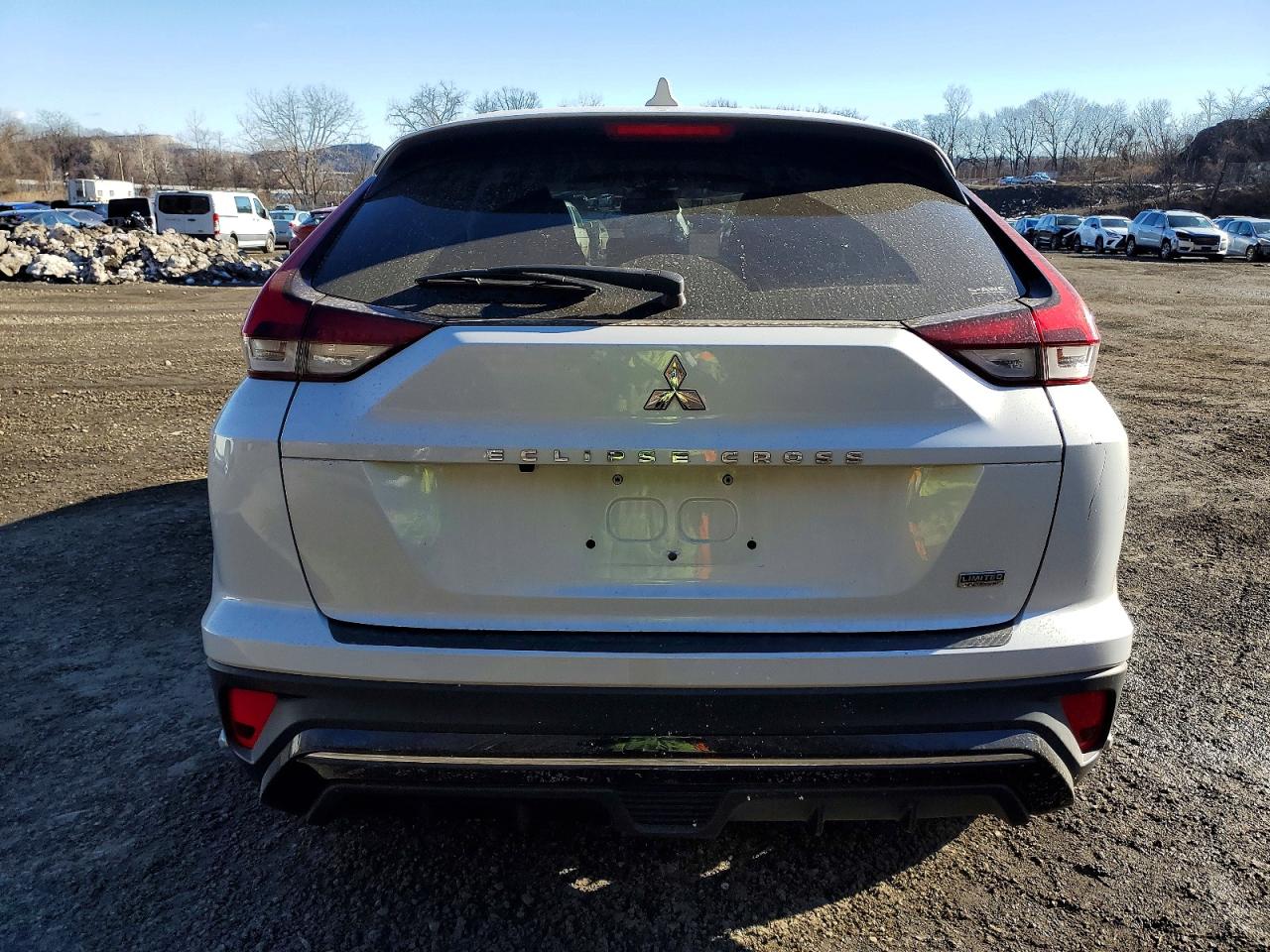 2022 Mitsubishi ECLIPSE VIN JA4ATVAA0NZ014591 photo 6