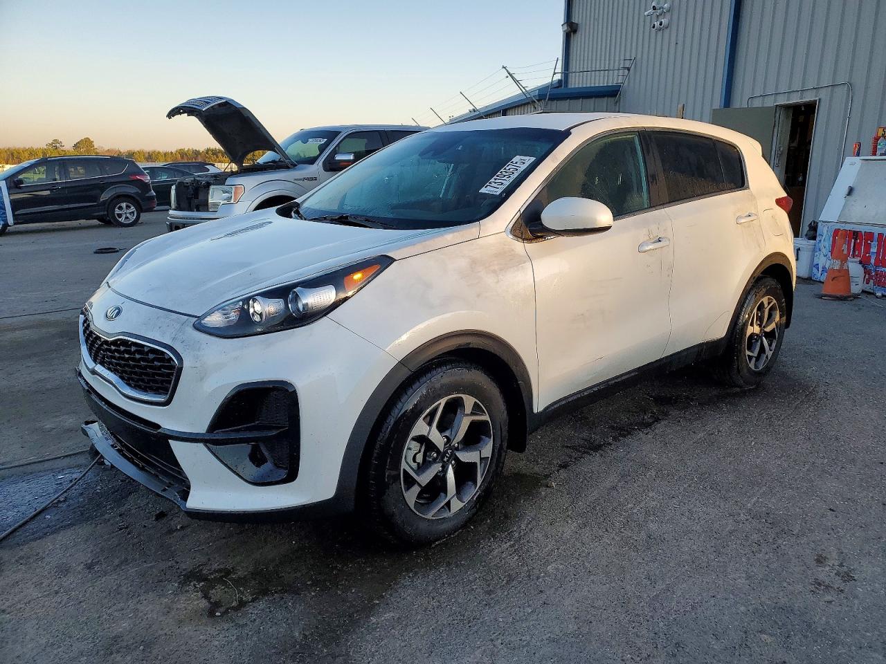 2021 Kia Sportage VIN KNDPM3AC1M7945744 photo 1