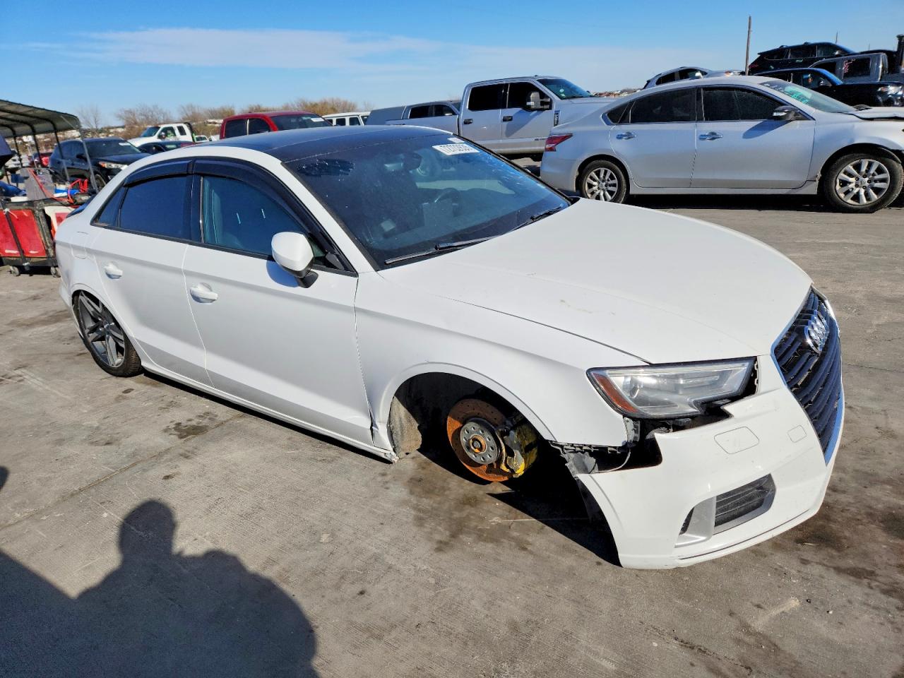 2018 Audi A3 VIN WAUAUGFF0J1031237 photo 4