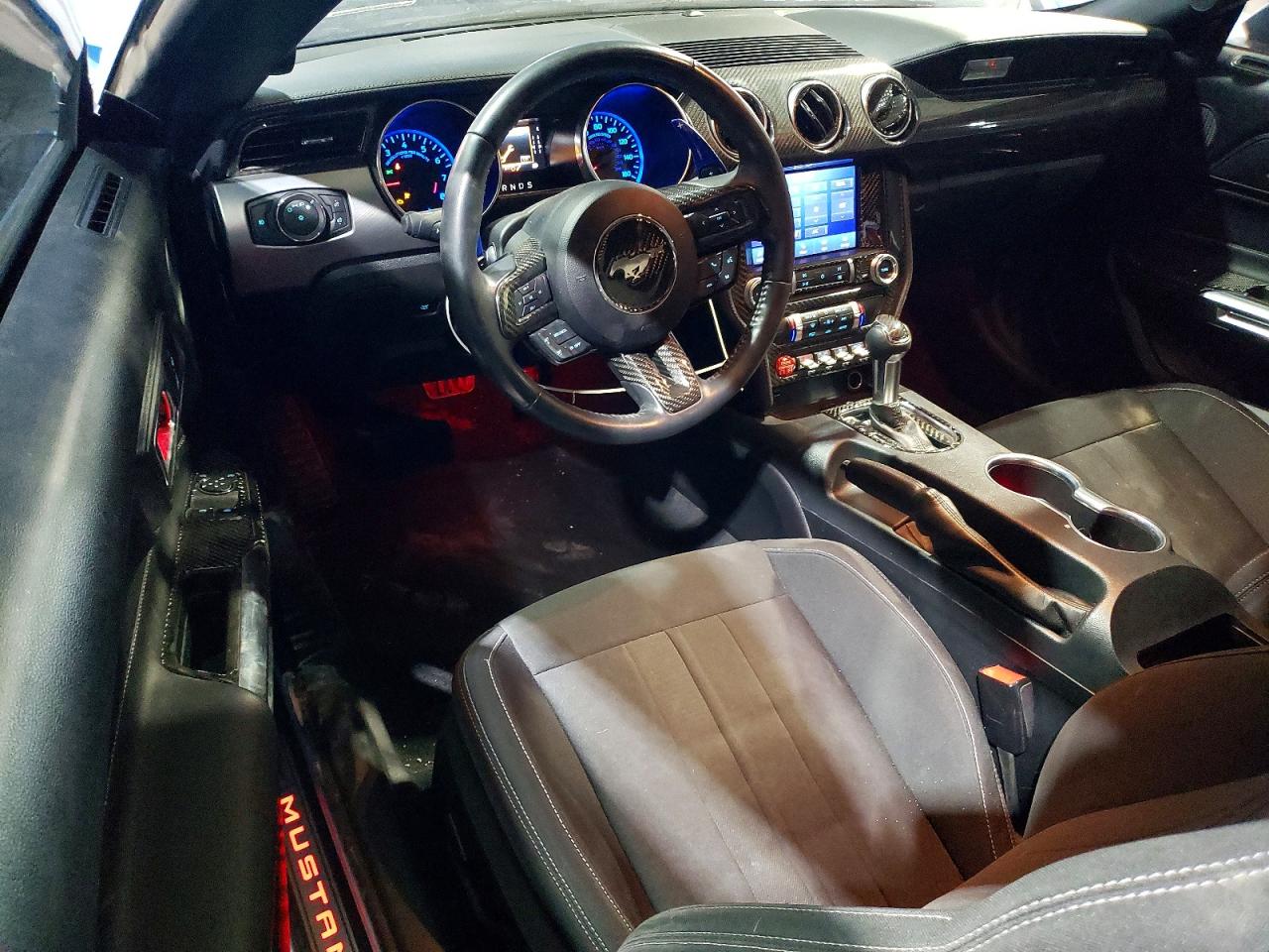 2022 Ford Mustang VIN 1FA6P8CFXN5133949 photo 8