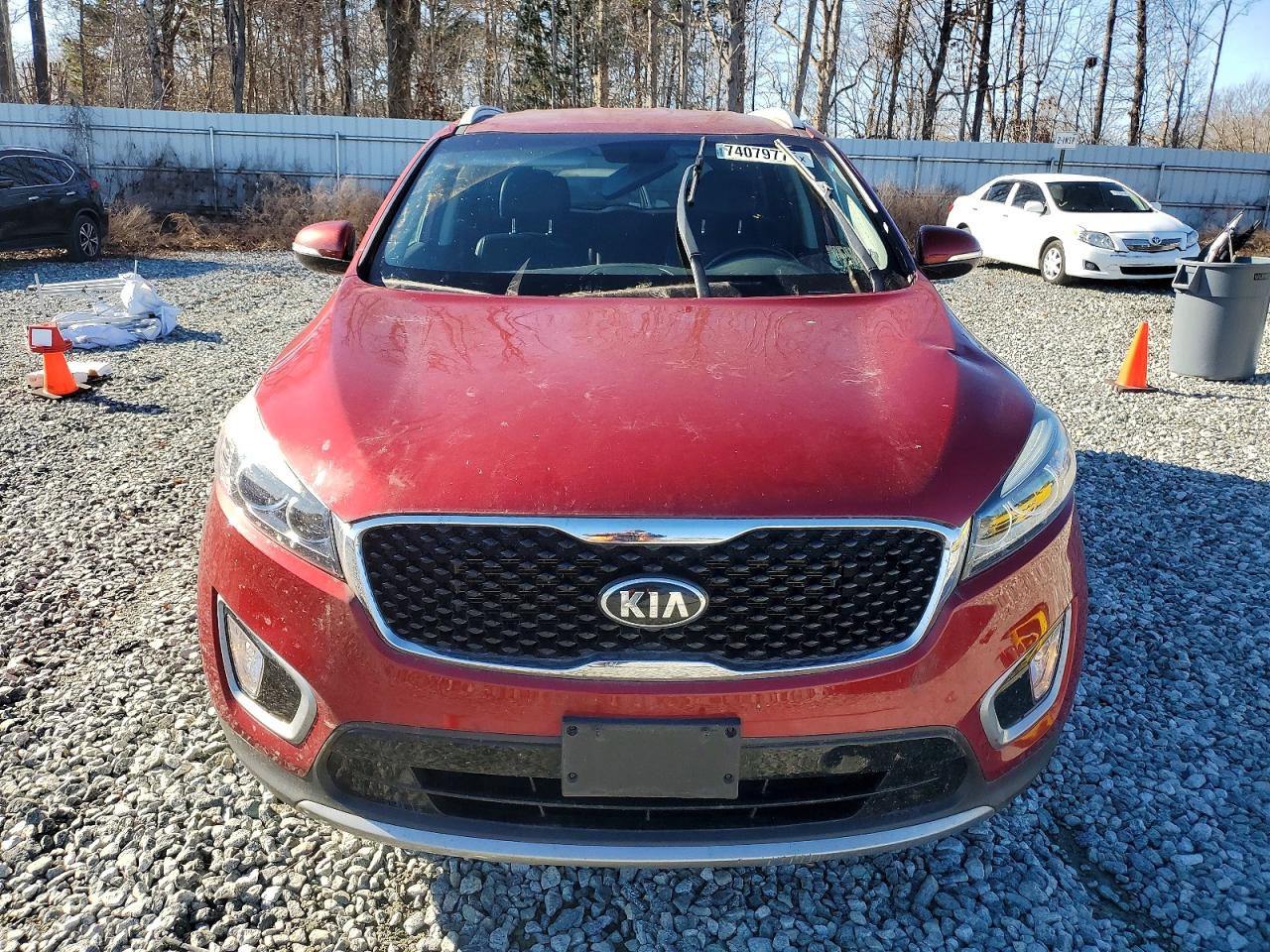 2018 Kia Sorento VIN 5XYPH4A58JG398109 photo 5