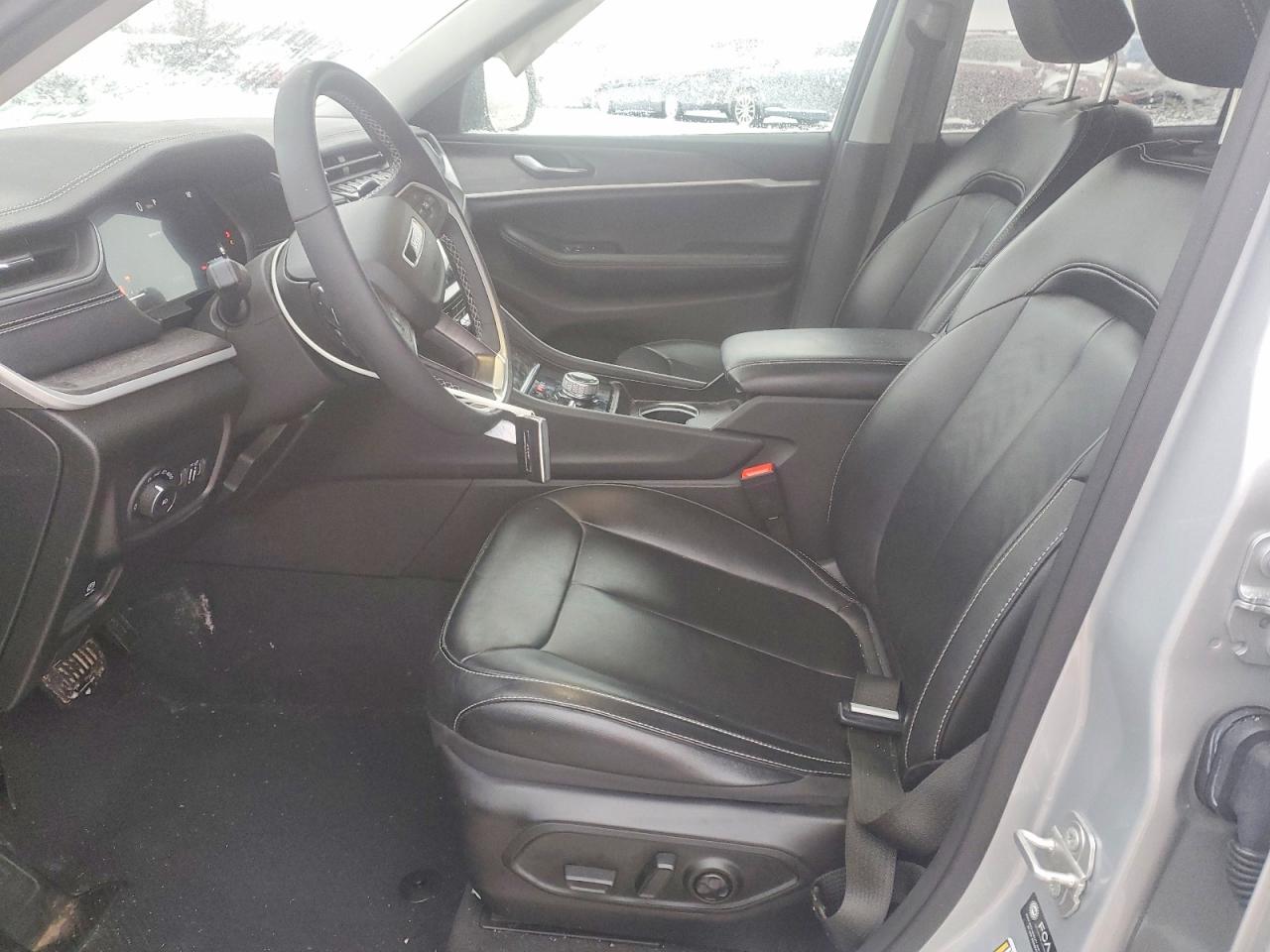 2024 Jeep Grand cher VIN 1C4RJHBGXR8944383 photo 7