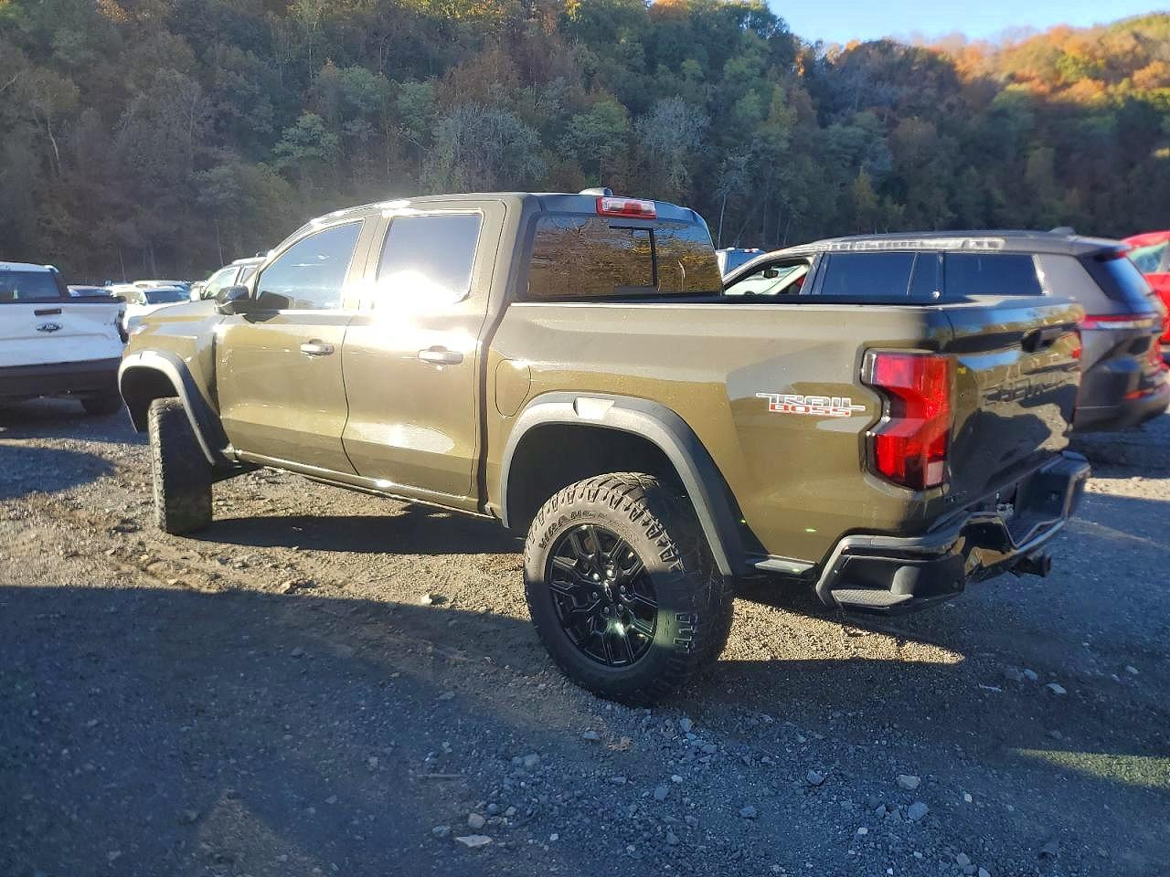2023 Chevrolet Colorado t VIN 1GCPTEEK9P1139013 photo 2