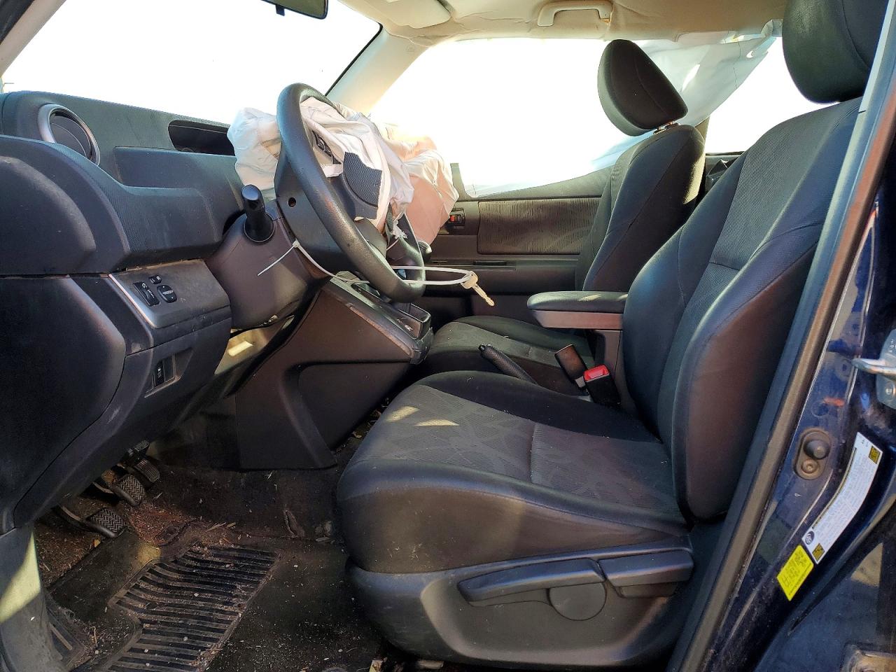 2015 Toyota Scion VIN JTLZE4FE8FJ074423 photo 7