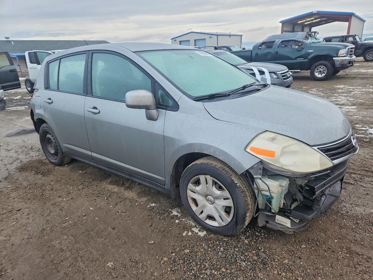 2010 NISS Versa VIN 3N1BC1CP9AL365041 photo 4