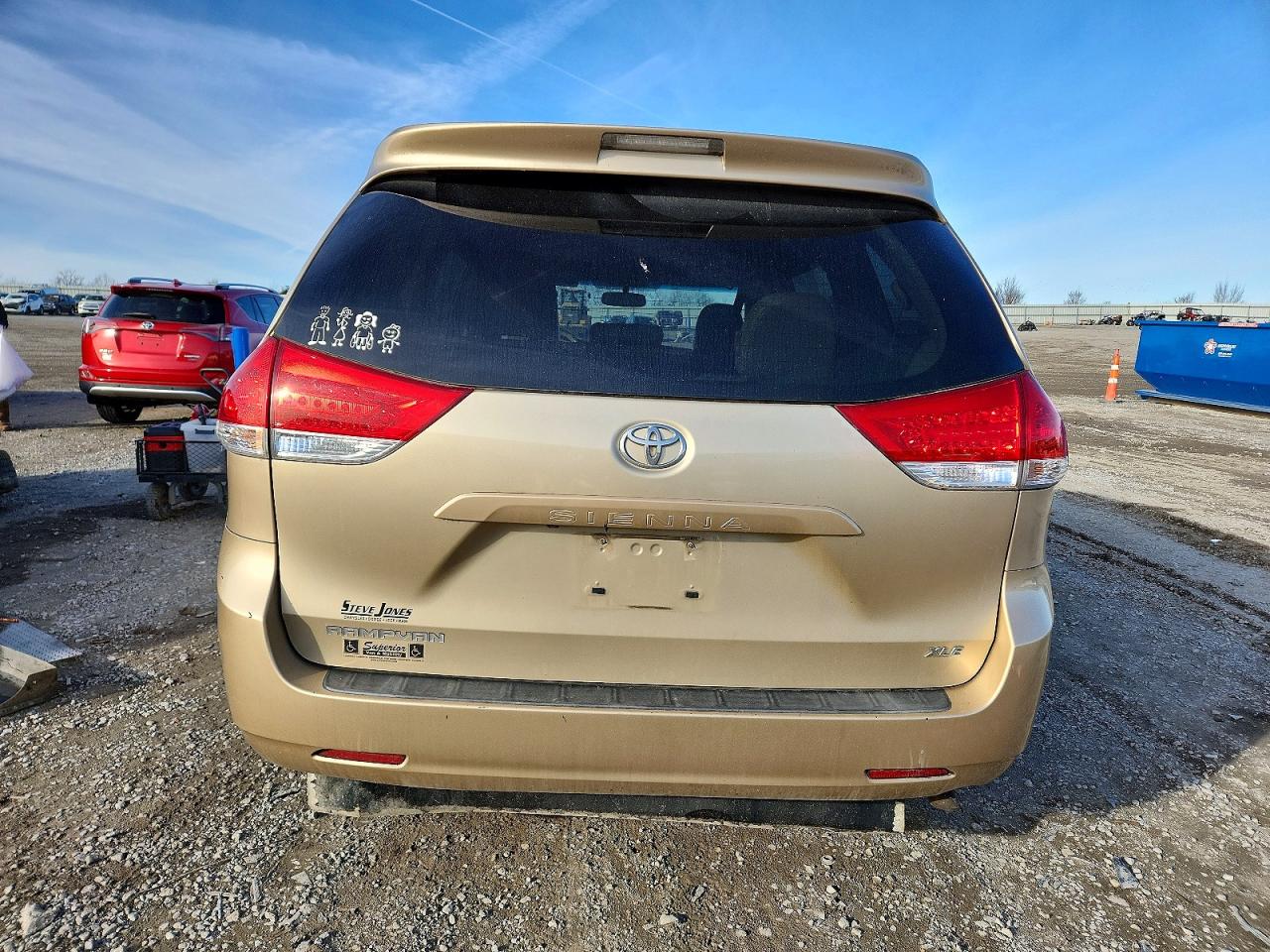 2011 Toyota All models VIN 5TDYK3DC2BS108509 photo 6