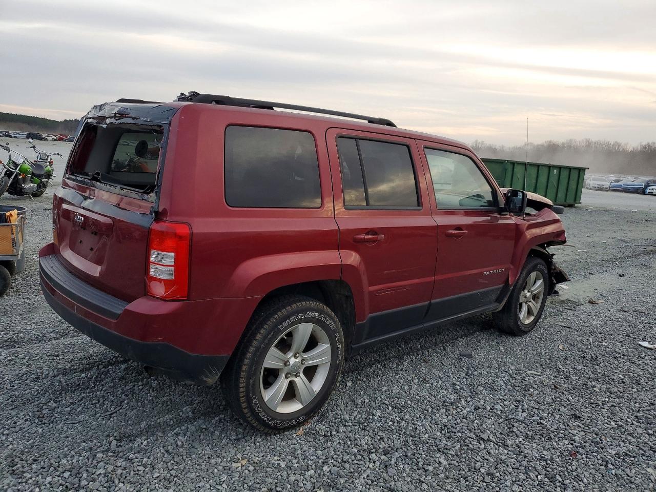 2012 Jeep Patriot VIN 1C4NJRBB1CD658476 photo 3