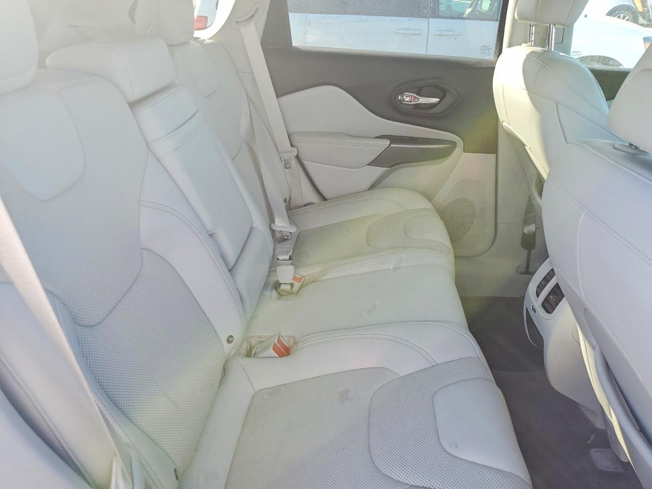 2019 Jeep Grand cher VIN 1C4PJLDB8KD123243 photo 10