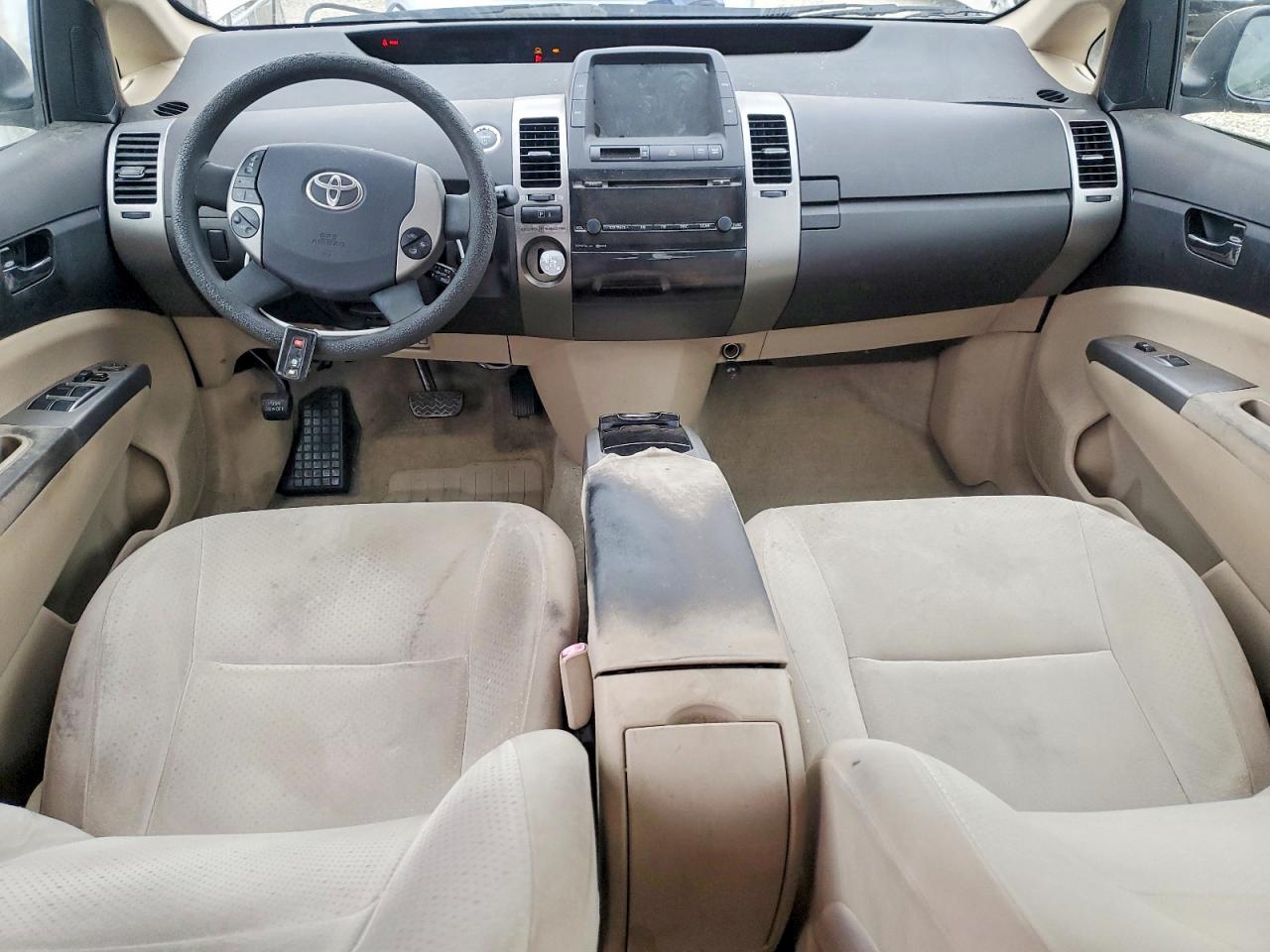 2004 Toyota Prius VIN JTDKB20U340023795 photo 8