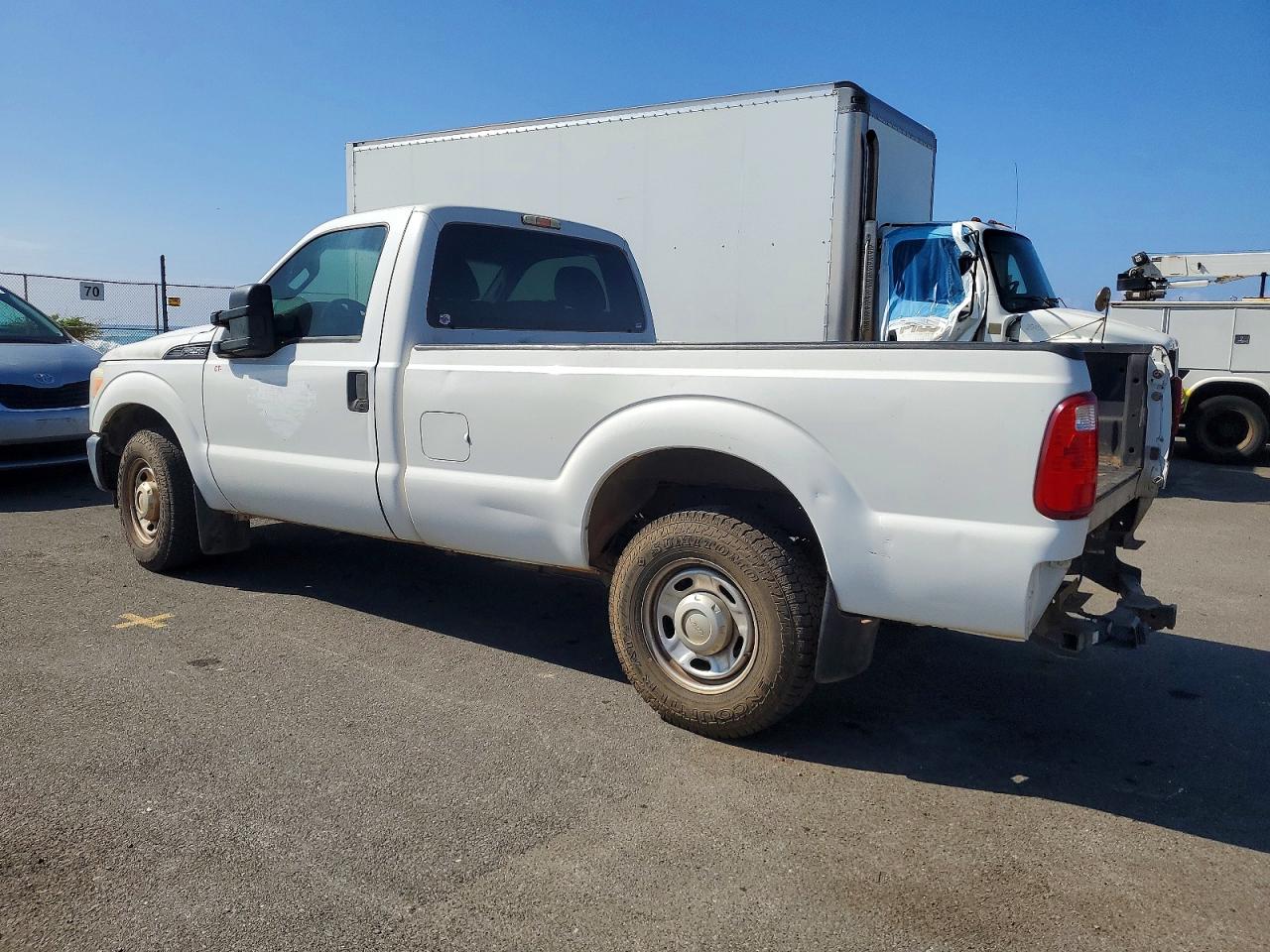 2016 Ford F250 VIN 1FTBF2A66GEB53002 photo 2