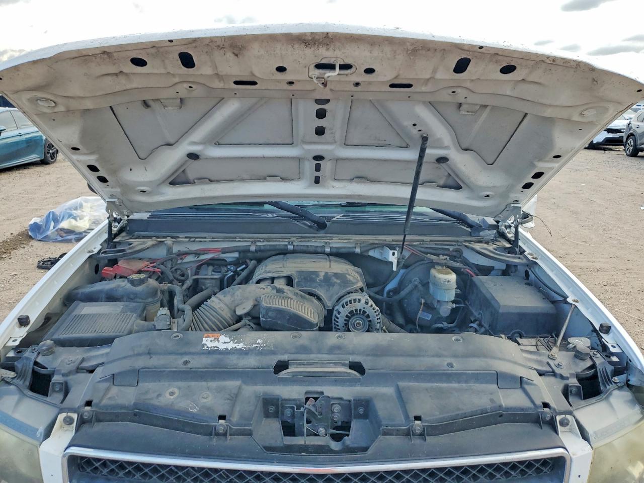 2012 Chevrolet Tahoe VIN 1GNLC2E04CR317327 photo 11