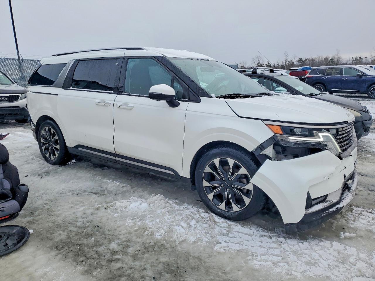 2024 KIA Carnival e VIN KNDNC5H38R6324414 photo 4