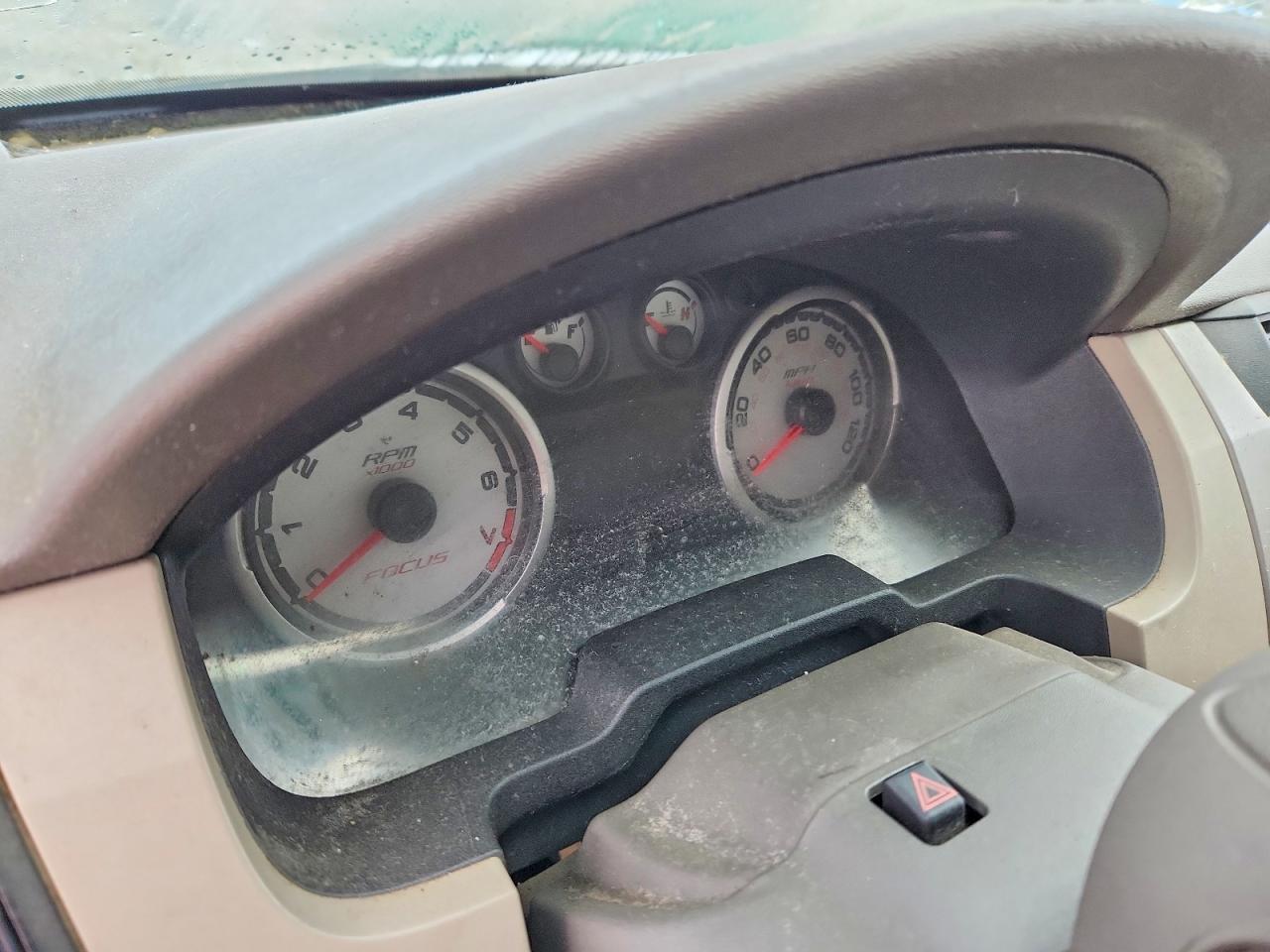 2008 FORD Focus VIN 1FAHP33N18W126745 photo 9